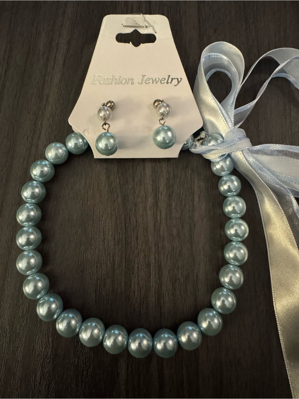 UNC Carolina Blue Pearl Necklace and Earrings Set